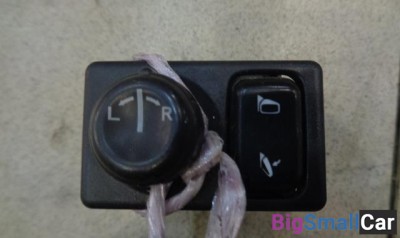 Кнопка регулировки зеркал от Nissan Cube Z10 1998-2002 - купить Абинске