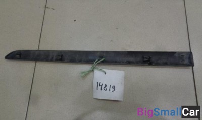 Молдинг задней правой двери от Peugeot 207  2006-2012 - купить Абинске