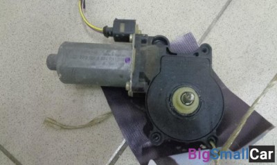Моторчик стеклоподъемника передний правый от Ford Focus 1 1998-2005 - купить Абинске