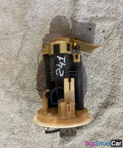 Насос топливный Mitsubishi Lancer Cedia - купить Абинске