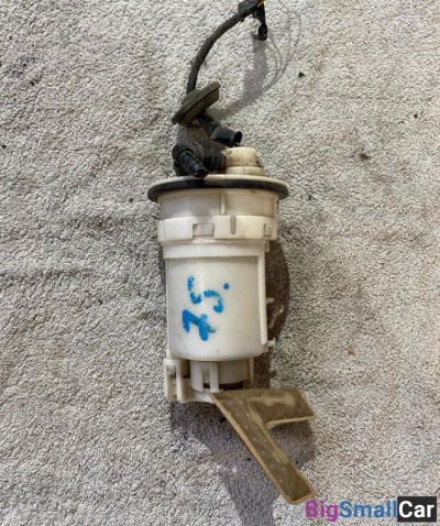 Насос топливный Toyota Corolla 120 - купить Абинске