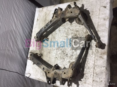 Задний нижний рычаг Хонда Цивик 4д